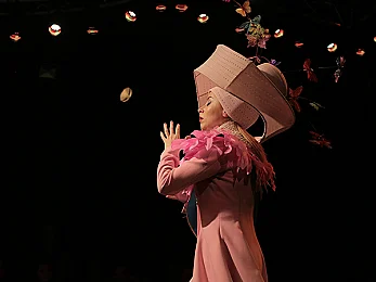 frumoasa-din-padurea-adormita-sau-povestea-unei-treziri