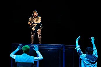 TSCHICK. De ce am furat mașina