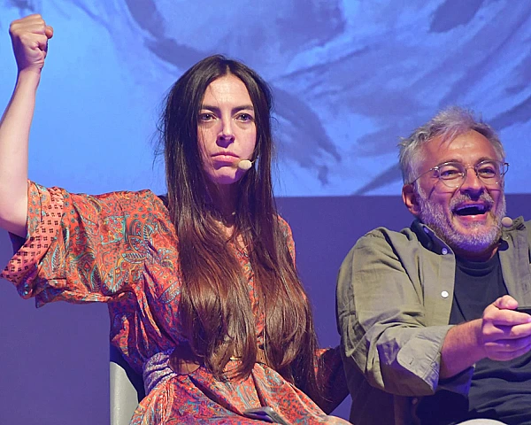 Frumoasa călătorie a urșilor panda povestită de un saxofonist care avea o iubită la Frankfurt