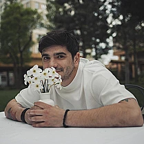 Alex Bogdan