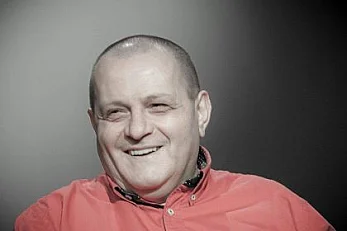 Victor Ioan Frunza vine la „Dialoguri fara masca”