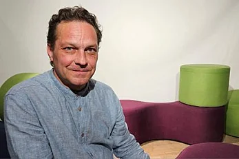 George Ivascu vine la „Dialoguri fara masca”
